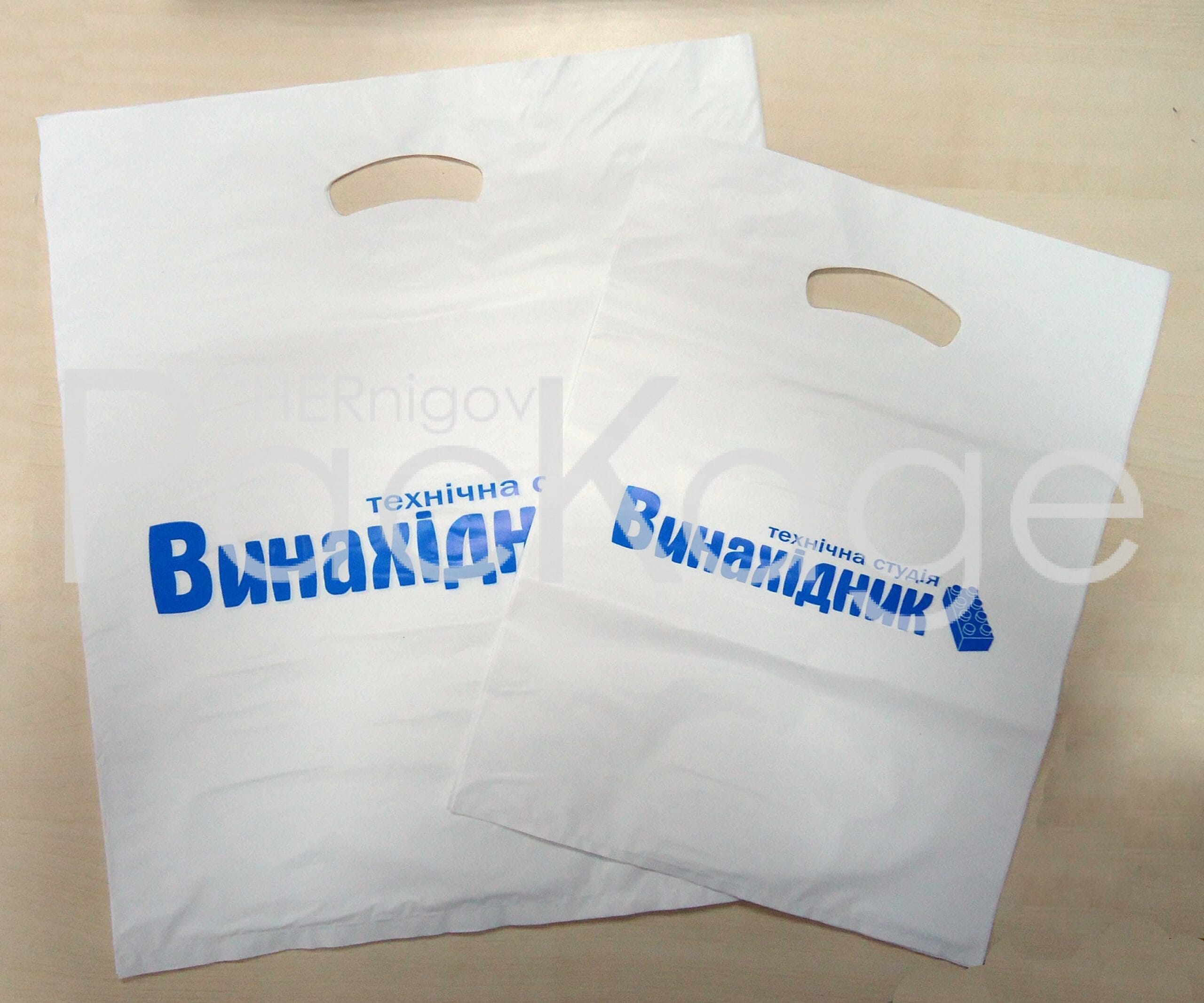 Где заказать полиэтиленовые кульки и рукав оптом?